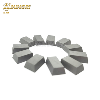 Bahan baku perawan Tungsten Karbida Batu Pemotongan Tip SS10 Untuk Hidup Kerja yang Panjang Dan Sifat Stabil Dari Kelas YG10C