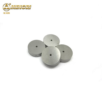 Presisi Tinggi OEM Tungsten Carbide Cold Heading Die Screw Forming Mould Bersertifikat ISO9001:2008
