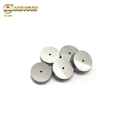 Presisi Tinggi OEM Tungsten Carbide Cold Heading Die Screw Forming Mould Bersertifikat ISO9001:2008